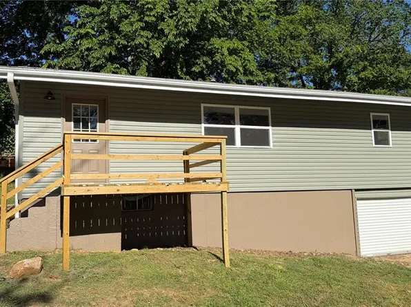 1005 Burford Ct, Doniphan, MO 63935