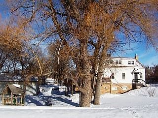 2nd image of 305 N 8th St