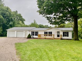 621 Vaughn St, Eaton Rapids, MI 48827