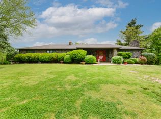 7101 W Seals Ln, Omaha, AR 72662