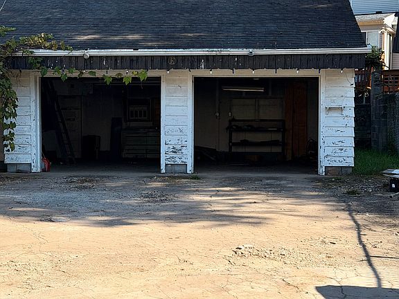 5th image of 41 W Luzerne Ave