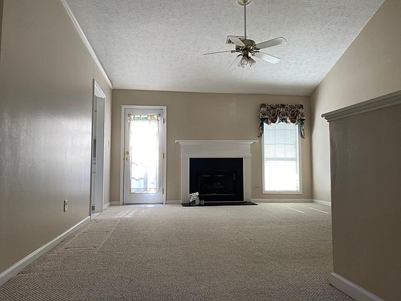 2nd image of 1150 Golden Valley Ct
