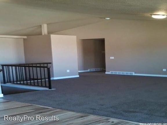 2nd image of 421 W Remington Ave