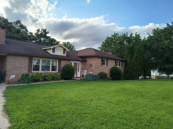 554 Circle Dr, Hudson, NC 28638