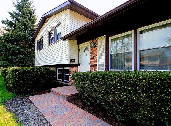 2nd image of 515 W Berkley Dr