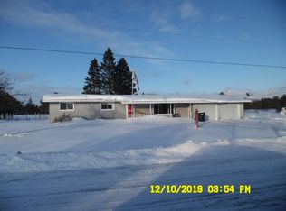 3040 13th Ln, Bark River, MI 49807