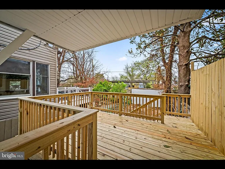 2824 Maryland Ave — Photo 16