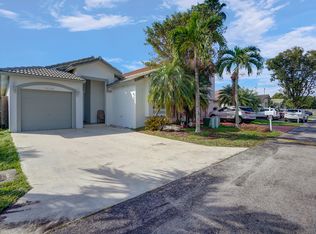 15118 SW 143rd Ter, Miami, FL 33196