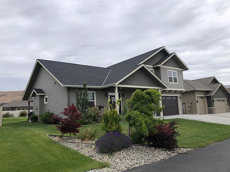 326 Brinley Ln — Photo 1