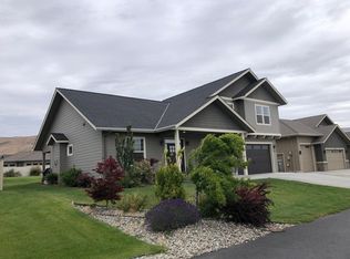 326 Brinley Ln, Wenatchee, WA 98801