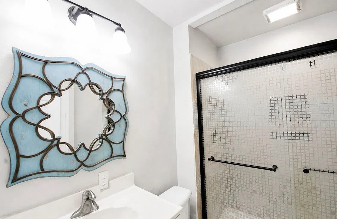 3 bed, 1.5 bath, 1273 sqft, $2,350 — Photo 4