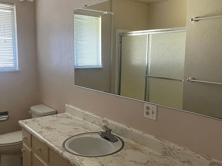 735 Christine Ave — Photo 21
