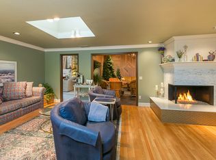 7160 SW Crestview Pl, Beaverton, OR 97008