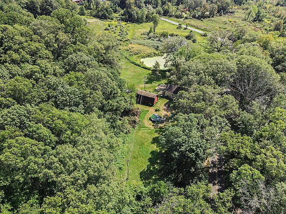 3rd image of 6612 Hart Dr