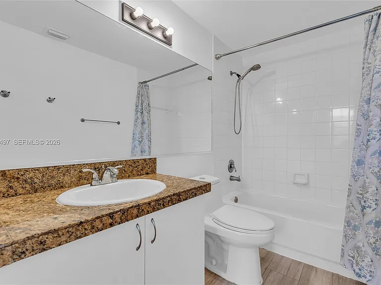 19501 E Country Club Dr #9101 — Photo 12