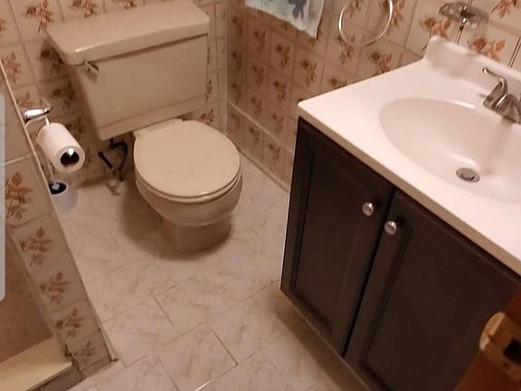 4th image of 7824 67th Dr #1
