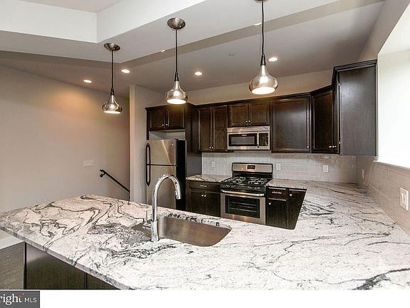 4th image of 1200 S 21st St #B