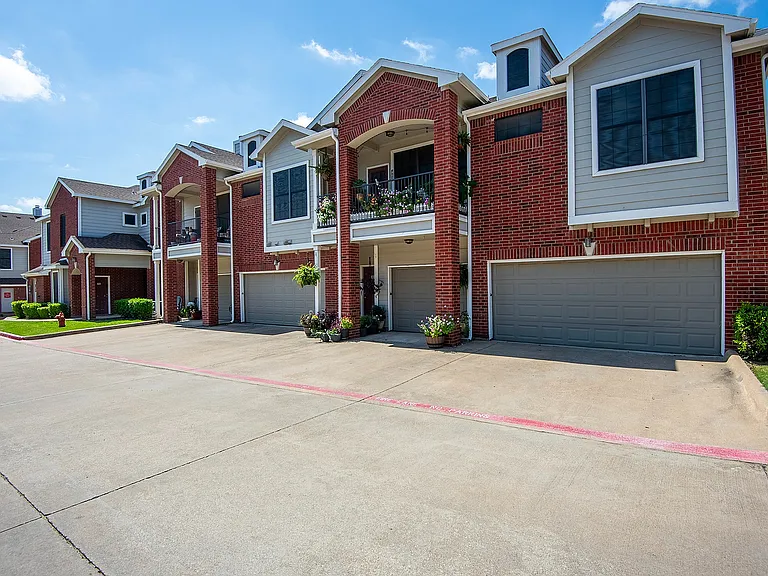 The Delano at North Richland Hills Apartment Exteriors