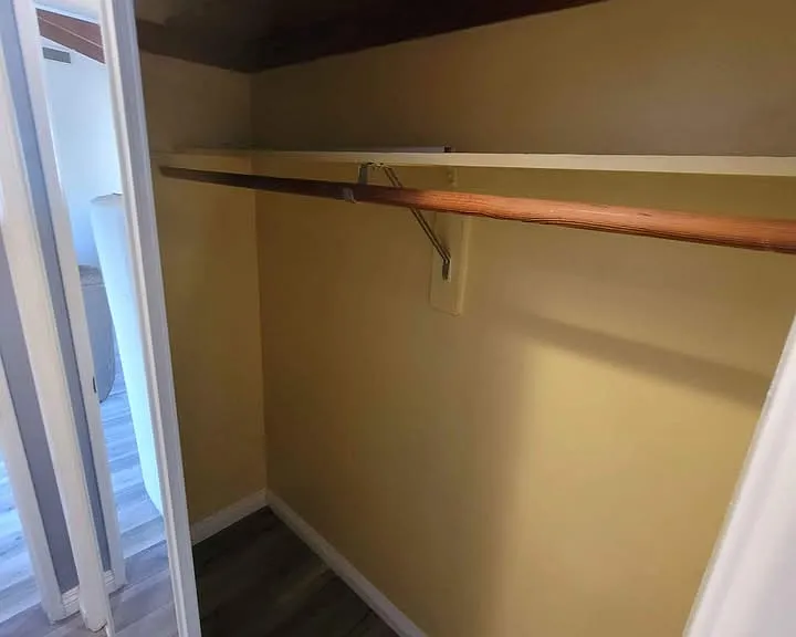 20909 Cortner Ave — Photo 5
