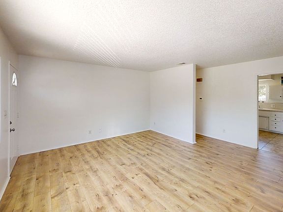 5th image of 12214-16 Custer St #12216