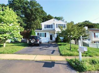 20 Pondview Ter, East Haven, CT 06512