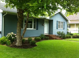 543 E 10th St, Lockport, IL 60441