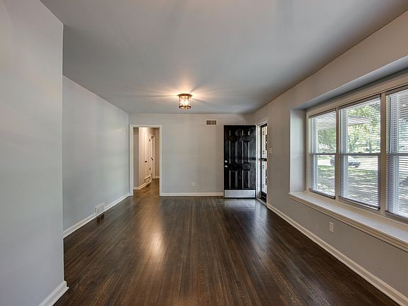 5th image of 4382 Anna Dr