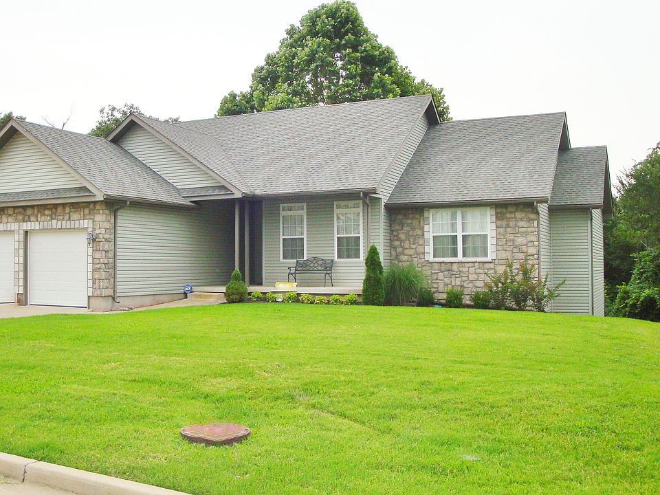 4230 S Illinois