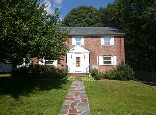 881 W Roxbury Pkwy, Brookline, MA 02467