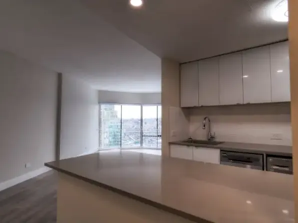 1011 Beach Ave, Vancouver, BC