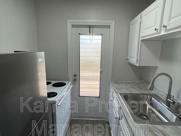 4th image of 5400 N Flagler Dr APT A11