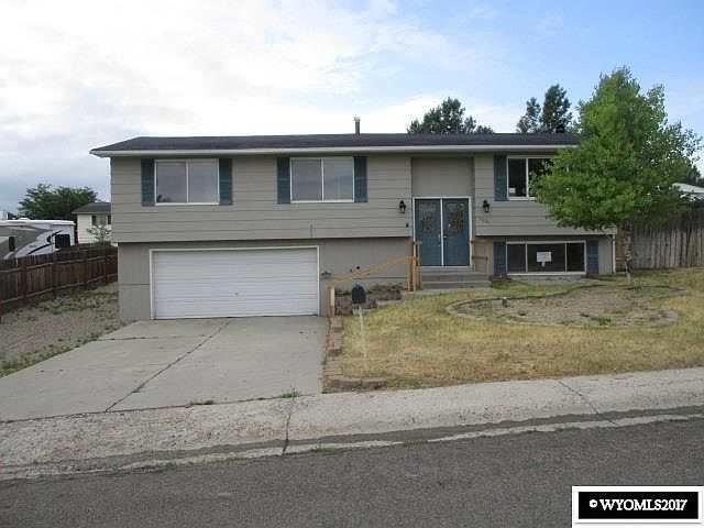 1st image of 2030 Wyoming Dr