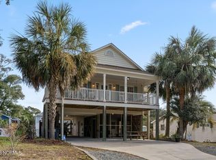 106 SE 3rd St, Oak Island, NC 28465