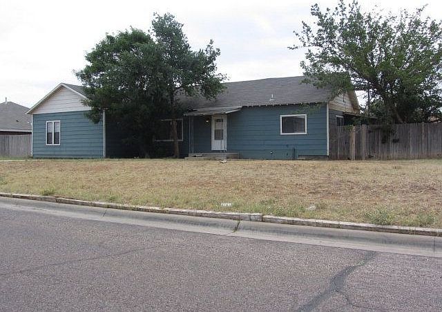 1st image of 425 W Pine Ave