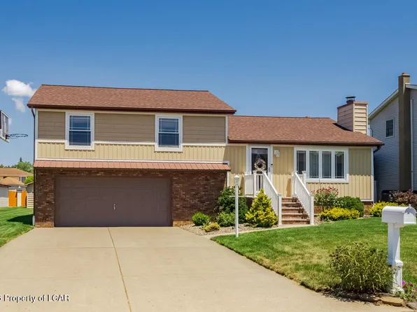 5 Skyview Dr, Plains, PA 18705