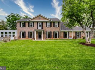15000 Columbine Way, Rockville, MD 20853