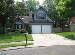 13 Hartzel Ct, Mount Laurel, NJ 08054