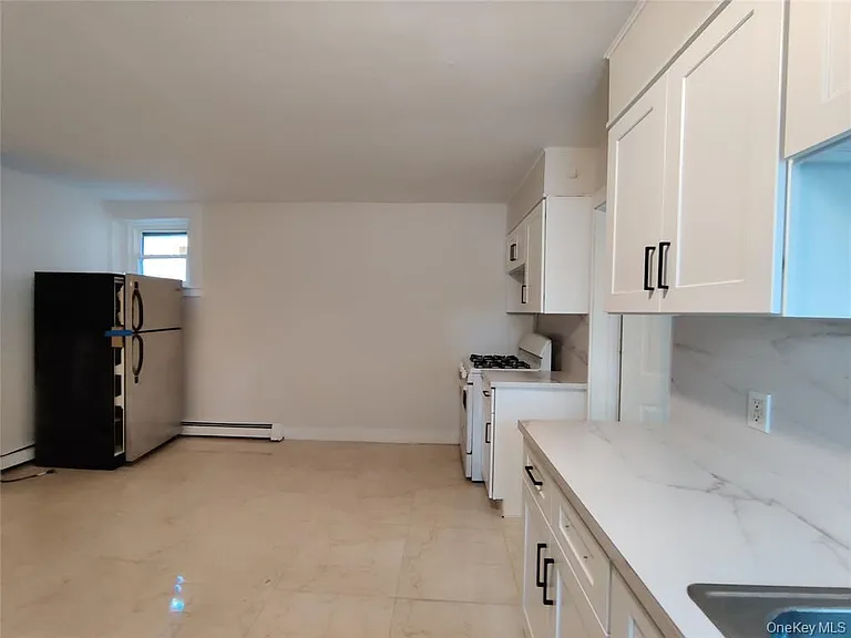 20 Noxon St #B — Photo 15