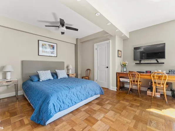 11 Riverside Drive image 4 of 11