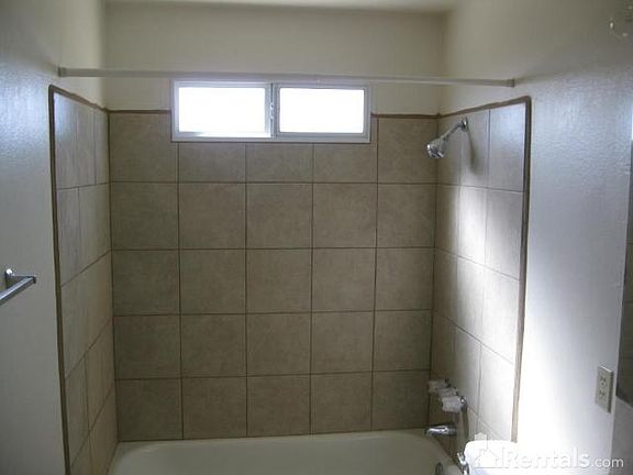 4th image of 1830 N 70th Dr