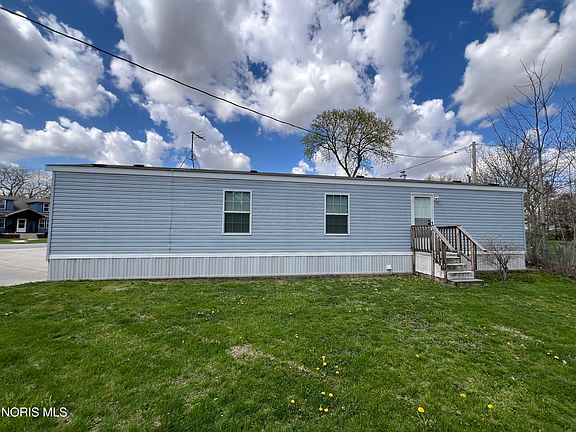 2nd image of 404 N Main St