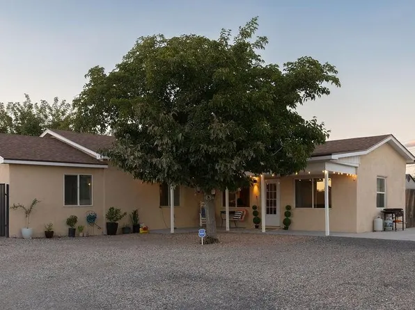 3103 Los Tomases Dr NW, Albuquerque, NM 87107
