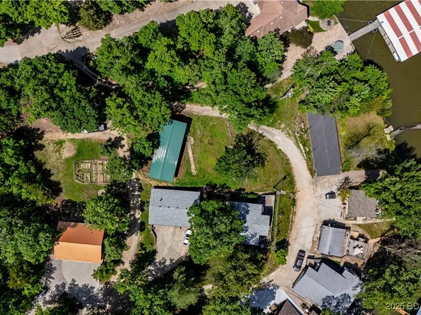 74 Jay Bird Ln, Sunrise Beach, MO 65079