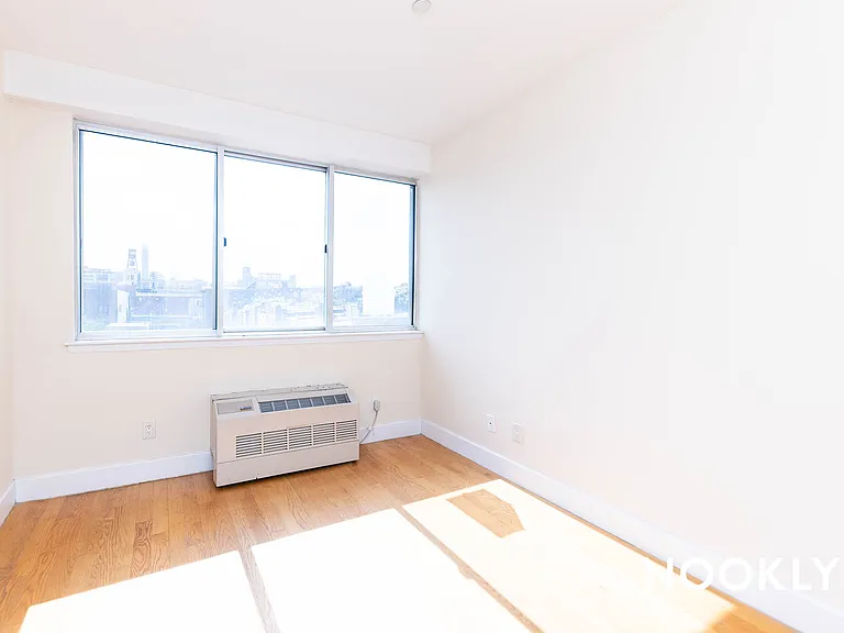 756 Myrtle Ave #4H — Photo 1