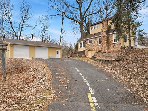 4th image of 1305 Spruce Pl