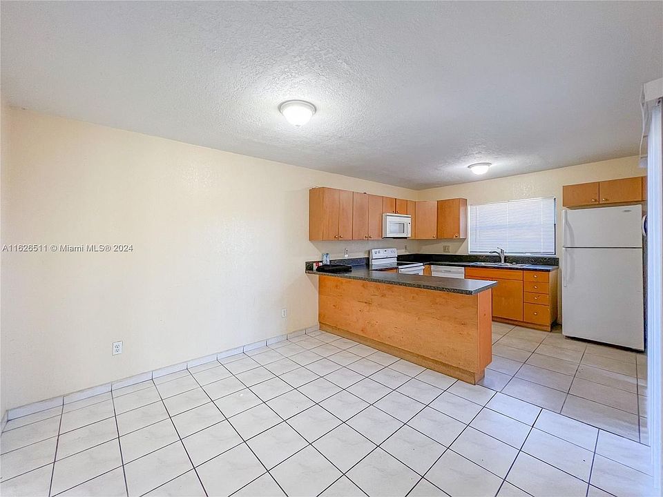 1st image of 2455 W 67th Pl #14-10