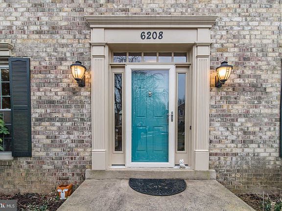 2nd image of 6208 Farnam Cl