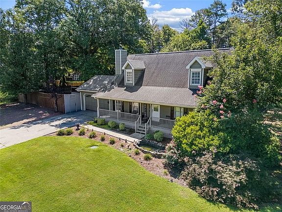 4th image of 55 Creek View Dr