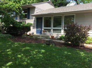 3328 Manor Ct, Indianapolis, IN 46218