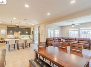 233 Amberwind Cir, Oakley, CA 94561